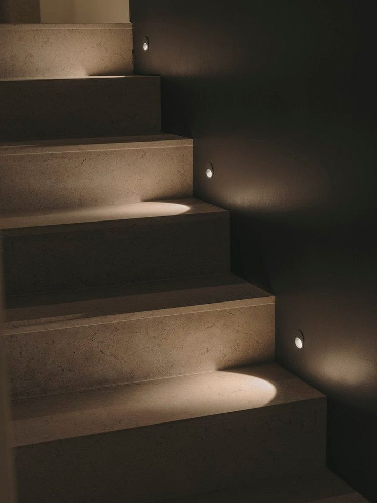 Thiết kế chiếu sáng kiến trúc biệt thự cao cấp ProLux làm nổi bật vẻ đẹp vật liệu xây dựng